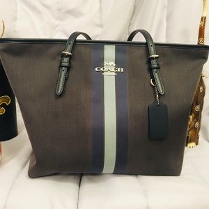 Coach Zip Top Varsity Stripe Tote (Jacquard)